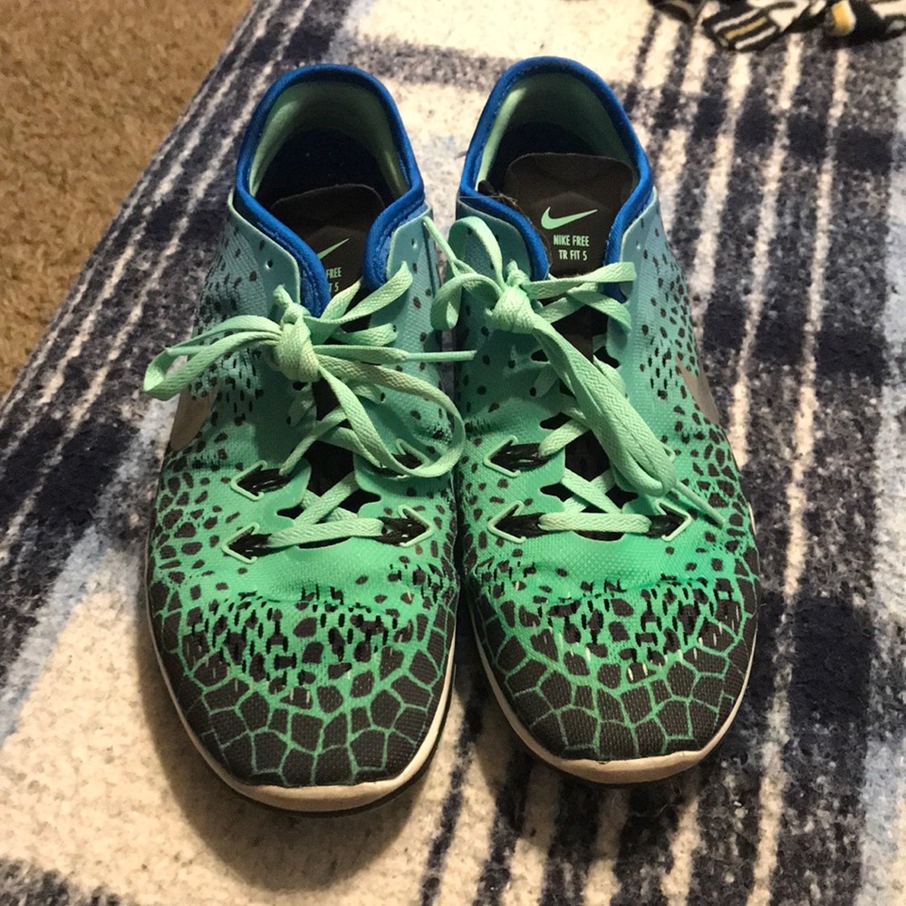 Nike Free Runs size 8.5, gently worn!